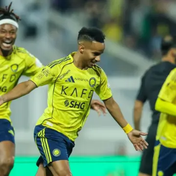 “رواتب عالية ومردود هزيل”.. اتهام النصر بالمشاركة في تدمير المنتخب السعودي وعبدالرحمن غريب الدليل!